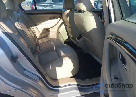 2013 Ford Taurus Limited z USA, uszkodzony, nr VIN 1FAHP2F8XDG102318